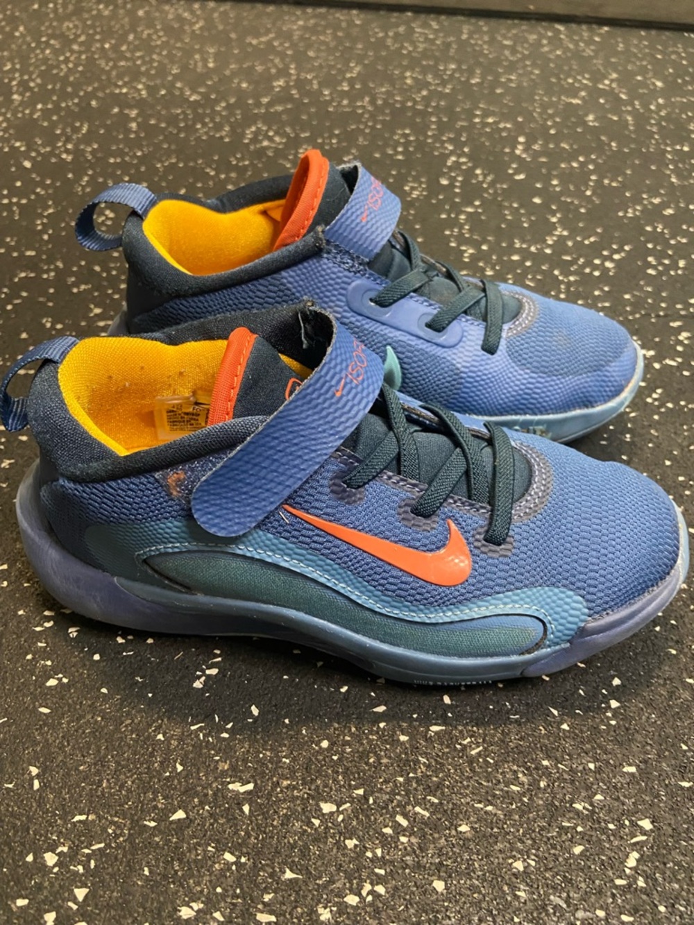 Nike IsoFly Younger Kids' Shoes Size 12.5C Blue lightweight/ elastic laces